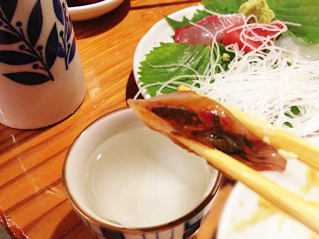 「至高の魚料理」魚虎：北九州市八幡西区　刺身と日本酒