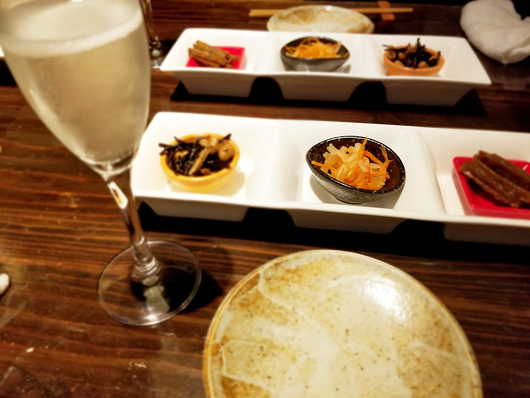 「広島かきの天ぷらと地穴子の白焼きで昇天！」千成亭：広島市中区　一代弥山スパークリングとお通し
